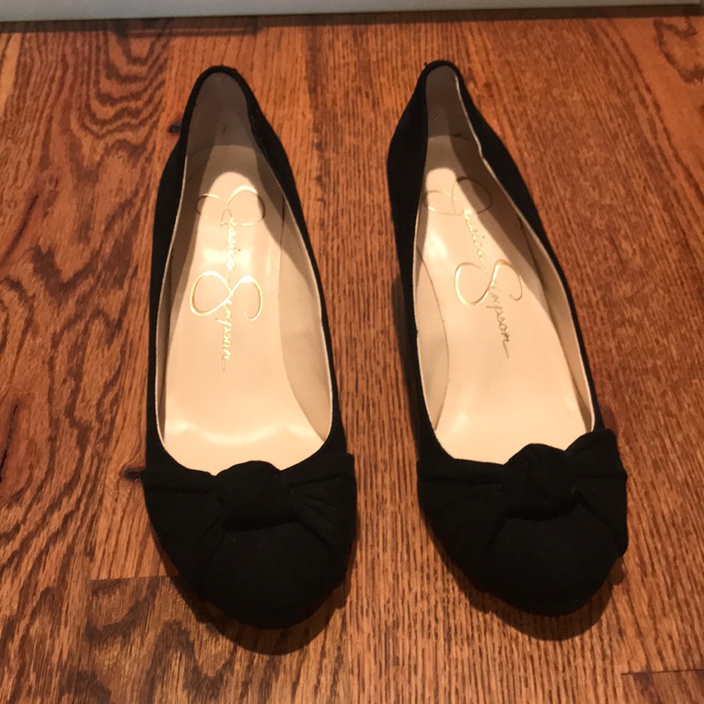 Black wedge pumps